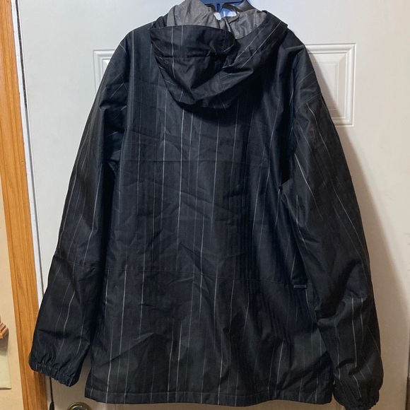Burton Black Pinstripe Men's Ski Jacket XL - Picture 4 of 7